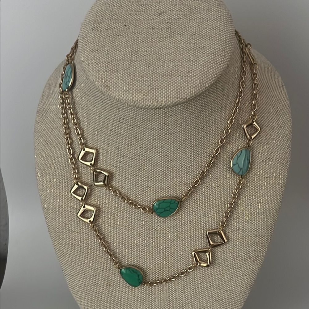 Elegant Gold and Green Necklace NICE Brand Jewelry Women’s Style